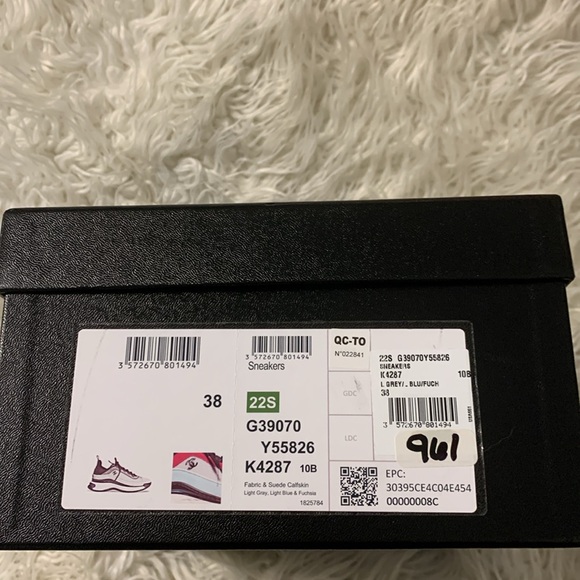 CHANEL shoe box - Picture 2 of 3